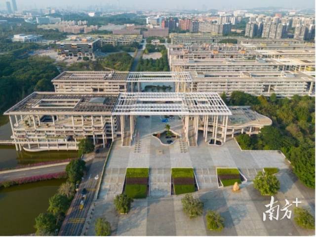 虎牙手机登录入口大学城校区校园景观
